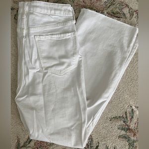 NWT Old Navy Higher High Waisted White Cropped Cut-Off Flare Jeans Sz 8 Regular